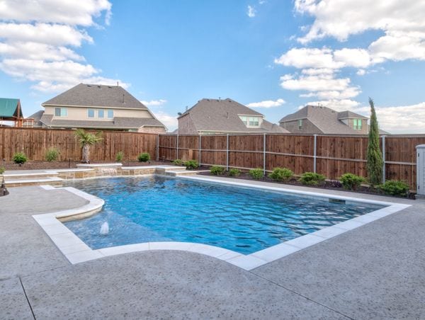 A gorgeous free-form pool in a Texas backyard.